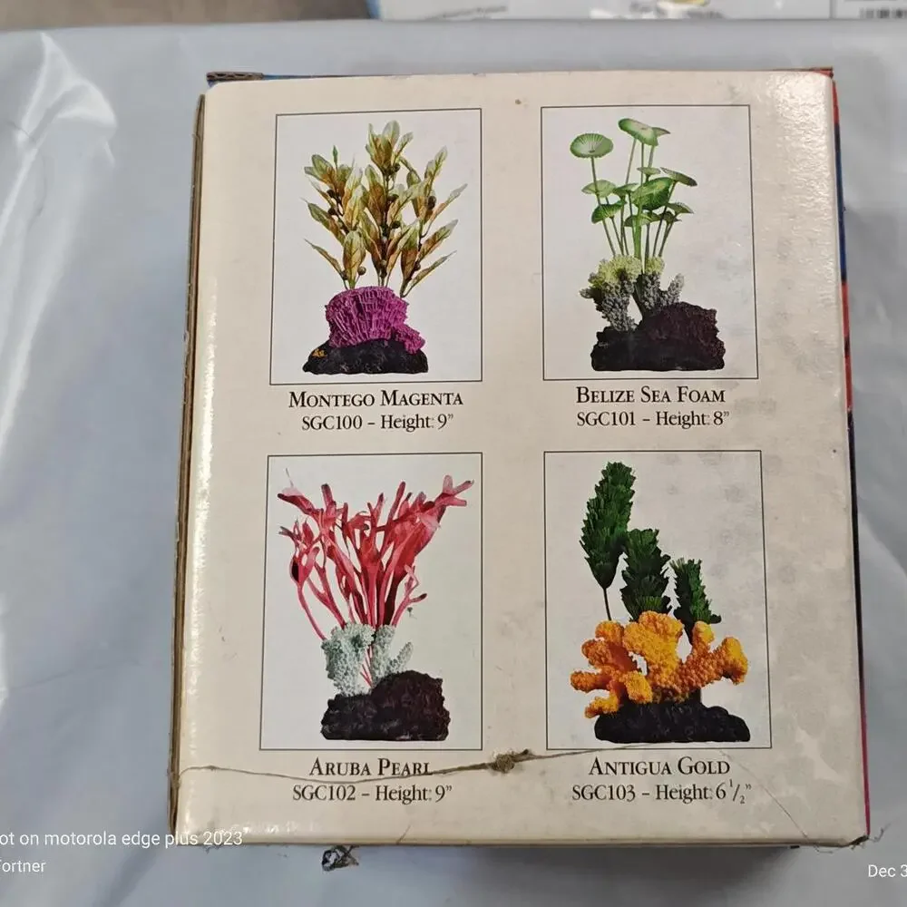 Sea garden Caribbean corals decoration Yellow with plant Brand New